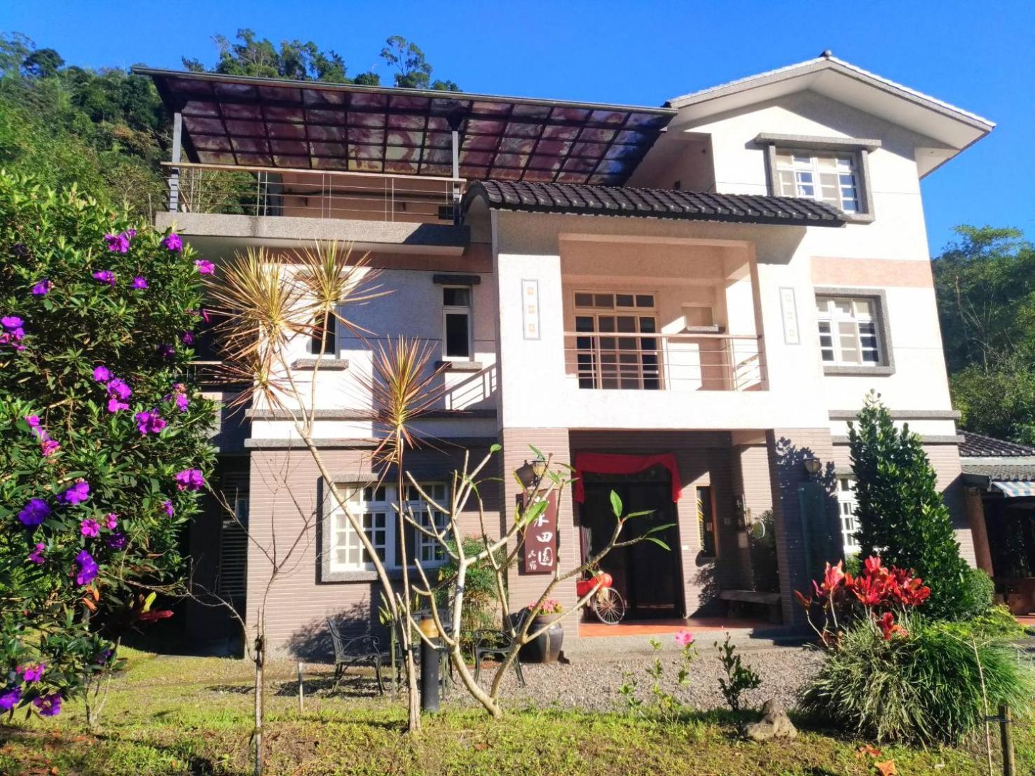 Left Bank Bnb Jiaoxi Exteriör bild