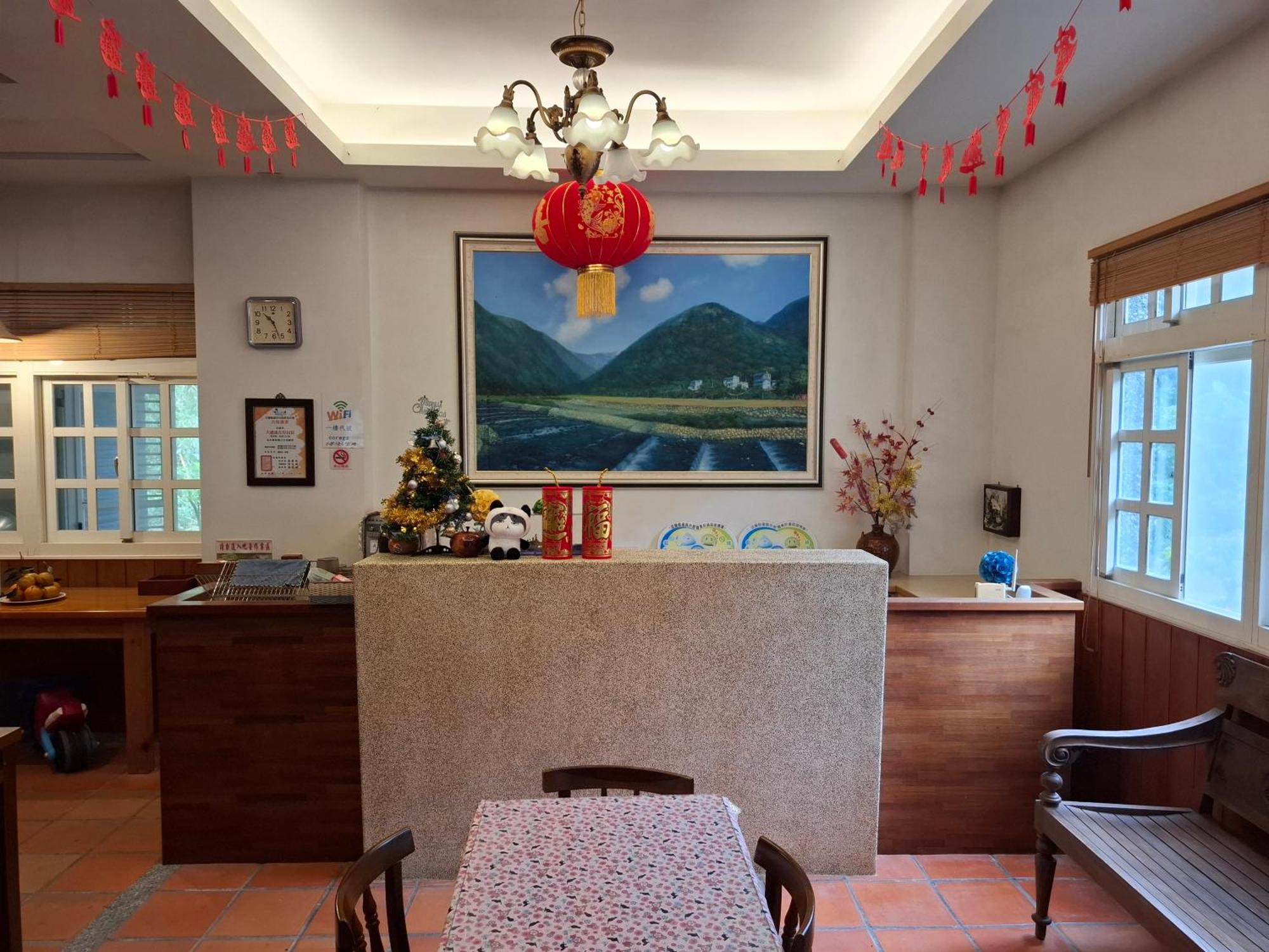 Left Bank Bnb Jiaoxi Exteriör bild